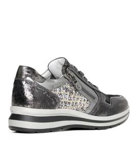 SNEAKER A719492D 105 GRIS METALIZADO