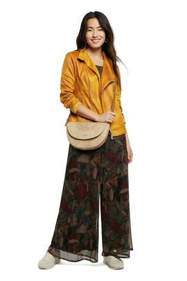 CHAQ_CARNABY STREET MUSTARD