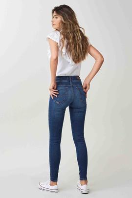 PANTALÓN VAQUERO SECRET SKINNY FIT  SOFT TOUCH MEDIUM WASH