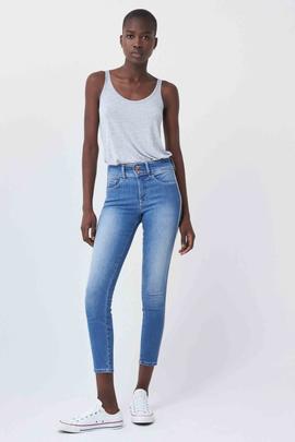 PANTALÓN VAQUERO SECRET SKINNY FIT HIGH RISE RIBETE LATERAL