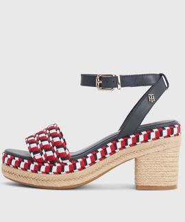 SANDALIAS DE TACÓN ANCHO CON TEJIDO TRENZADO
