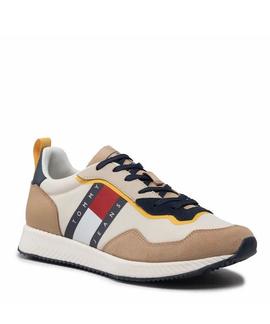 ZAPATILLAS DEPORTIVAS CON SUELA DENTADA BEIGE Y CAMEL