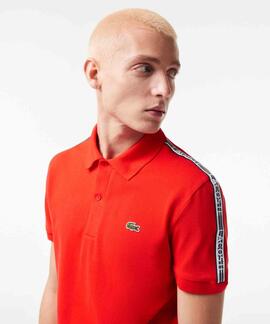 POLO LACOSTE REGULAR FIT ROJO CON CINTA DEPORTIVA