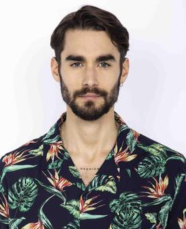 CAMISA MANGA CORTA SHRIVERA CON ESTAMPADO TROPICAL