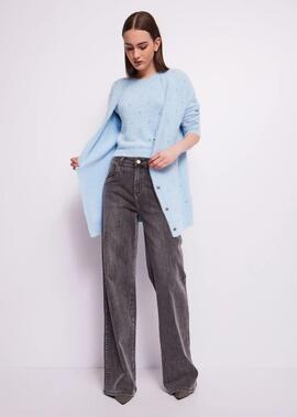 CHAQUETA LARGA DE PUNTO CON APLIQUES DE PEDRERIA CELESTE