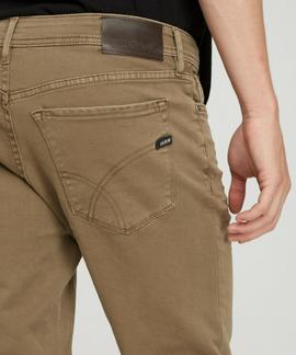 PANTALÓN VAQUERO ALBERT SLIM FIT CAMEL