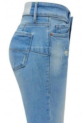 PANTALÓN VAQUERO WONDER CROPPED SKINNY DESTROYED