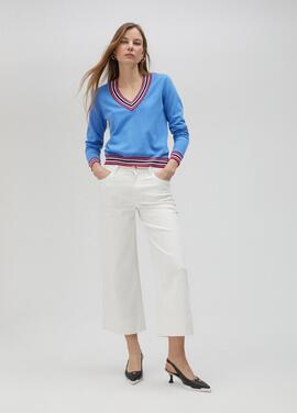 JERSEY ESCOTE PICO CON DETALLE DE COLOR AZUL