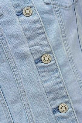 CAZADORA VAQUERA SLIM FIT EN DENIM AZUL BLEACH
