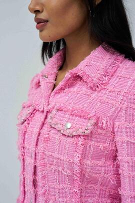 CHAQUETA TWEED ROSA CON DETALLES DE PEDRERÍA