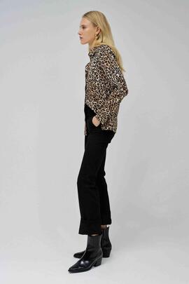 CAMISA DE SATÉN CON ESTAMPADO ANIMAL PRINT