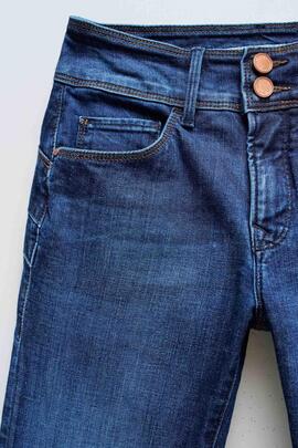 PANTALÓN VAQUERO SECRET SLIM HIGH RISE PUSH IN MEDIUM WASH
