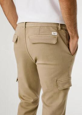 PANTALÓN BOLSO CARGO GYMDIGO SLIM FIT 836 STONE BEIGE