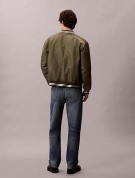 CAZADORA BOMBER DE NAILON VERDE CAQUI IMPERMEABLE
