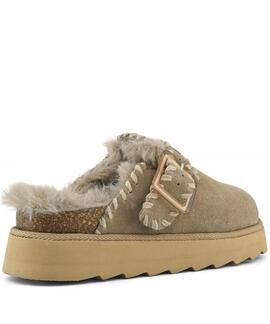 ZUECO SABOT DE PLATAFORMA EN ANTE VACUNO BEIGE CON PESPUNTES