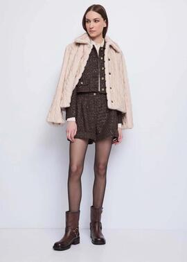CHAQUETA DE PIEL SINTÉTICA BEIGE CON CINTURÓN