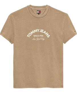 CAMISETA REGULAR FIT CON LOGO BORDADO DARK DUNE CAMEL