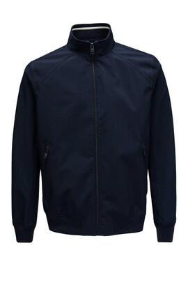 CHAQUETA BOMBER LIGERA COLOR AZUL MARINO CON DETALLE EN EL C