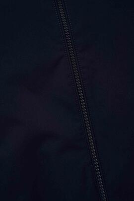 CHAQUETA BOMBER LIGERA COLOR AZUL MARINO CON DETALLE EN EL C
