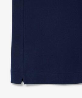 POLO CORTE CLÁSICO CON DETALLE EN EL BOLSILLO AZUL MARINO