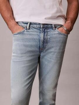 PANTALÓN VAQUERO CK SLIM TAPERED MARBLED BEACON JEAN
