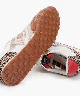 DEPORTIVA CON TEJIDO DE REJILLA Y ANIMAL PRINT CRUDO MULTICO