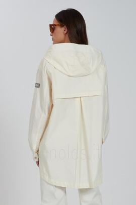 CHAQUETA DE MUJER CON CAPUCHA REGULAR FIT BEIGE