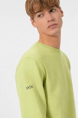 SUDADERA BÁSICA BORDADO A CONTRASTE GARMENT DYED VERDE PISTA